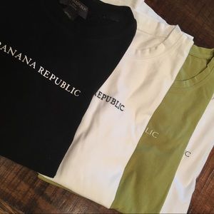 4 Banana Republic classic T-shirts bundle